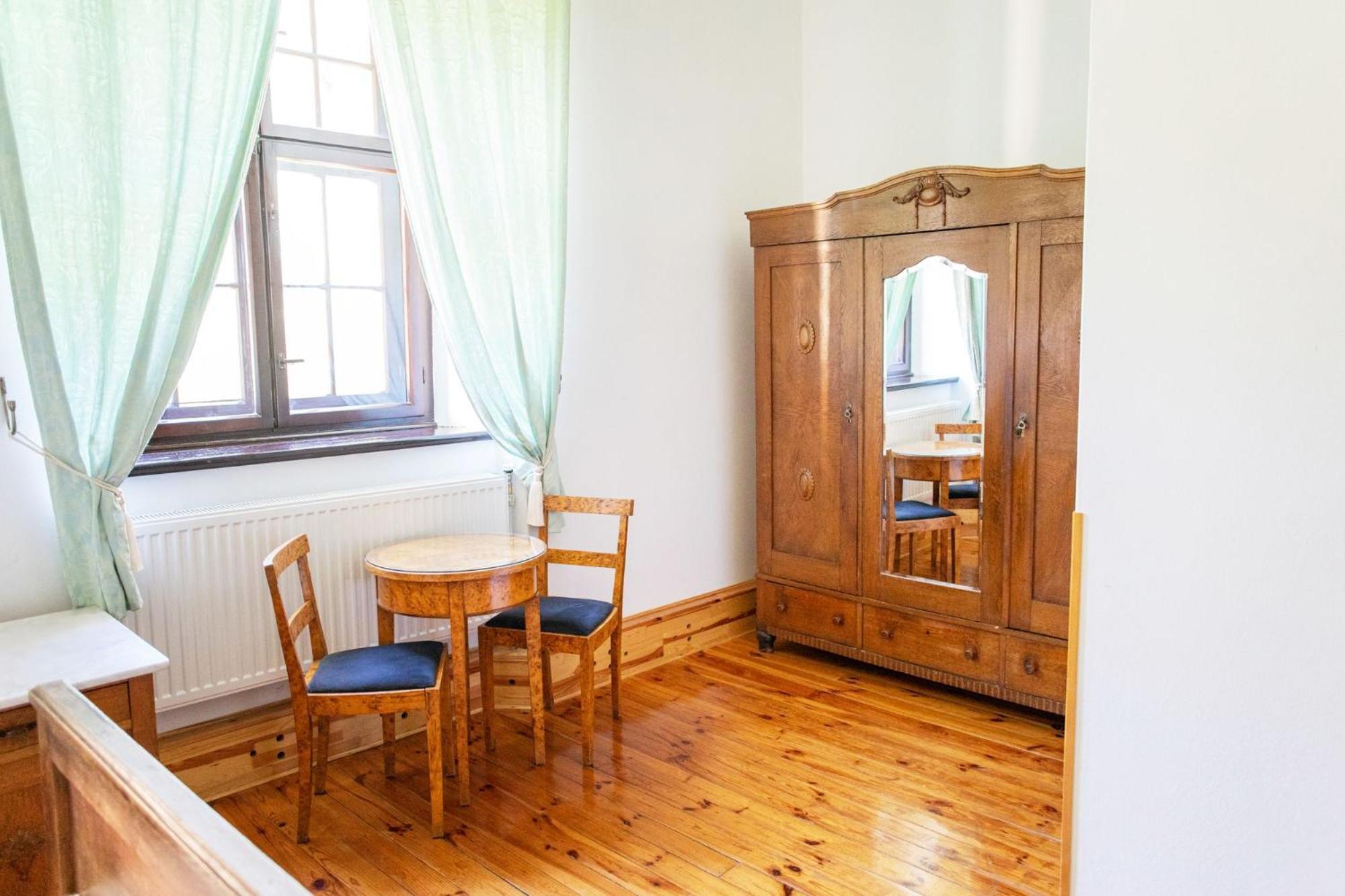 克洛碧洛维萨宫殿酒店 Kąty Wrocławskie 外观 照片